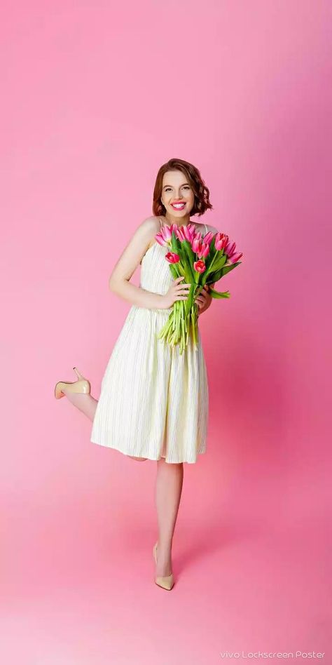 Indoor Maternity Photography, Stop Motion Photography, Graduation Photography Poses, Studio Portrait Photography, Graduation Poses, Spring Studios, Spring Photoshoot, Flower Photoshoot, Pink Backdrop