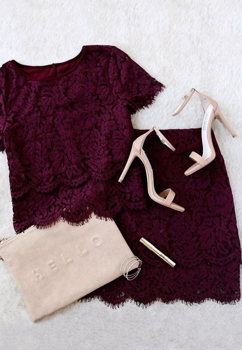 Lace Skirt Outfit, Winter Date Night Outfit, Maroon Lace, Winter Date Night Outfits, Winter Date Night, Burgundy Lace, Elegante Casual, Date Night Outfits, Mode Inspo