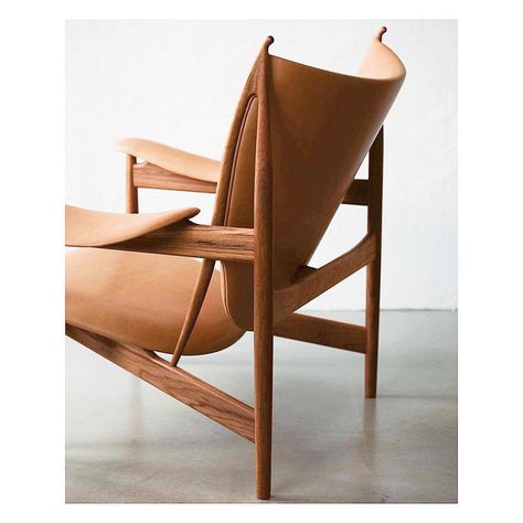 Finn Juhl House, Finn Juhl Furniture, Chieftain Chair, Famous Chair, Finn Juhl, Iconic Chairs, Danish Furniture Design, Wood Working Gifts, Danish Furniture