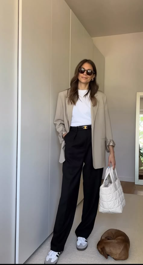 Beige Blazer Outfit, Outfit Ideaa, Looks Adidas, Wfh Outfits, Adidas Samba Outfit, Look Zara, Samba Outfit, Dressy Casual Outfits, Casual Outfit Inspiration