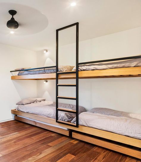 Interior Design Ideas For Sleeping Six People In A Room // These bunk beds designed by ARKit, both have trundle beds that roll out for sleeping extra people. Modern Bunk Beds For Girls Room, Bunk Beds For Boys Room, Modern Bunk, Bunk Bed Rooms, Adult Bunk Beds, Dormitory Room, Hostels Design, Bunk Bed With Desk, Bunk Beds Built In