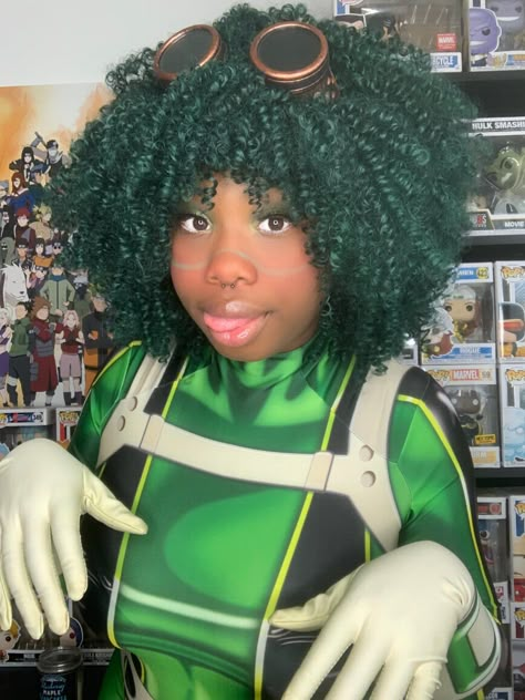 Cosplay Ideas Black Women, Dark Skin Cosplay, Black Anime Cosplay, Cosplay Black Women, Cute Cosplay Ideas, Afro Cosplay, Cool Cosplays, Black Cosplay Anime, Cosplay Simple