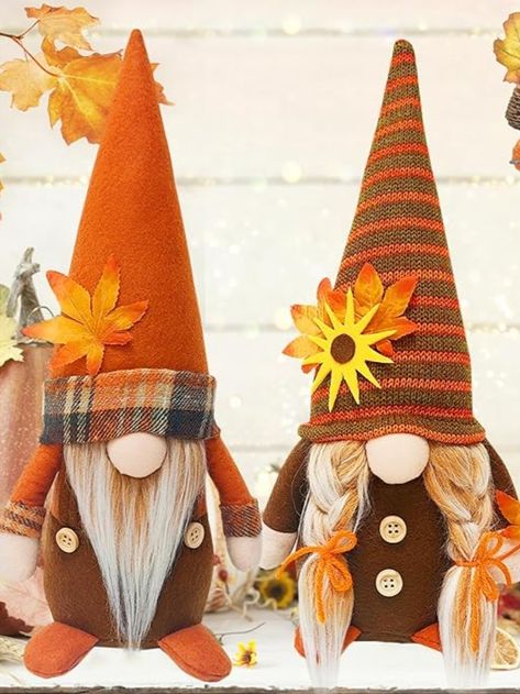 Add festive charm to your fall/Thanksgiving/harvest decorations with these adorable Swedish gnomes. THANKSGIVING GNOMES: A Thanksgiving gnome would be a lovely addition to your home or holiday display. These little gnomes are perfect for tiered tray displays! Gnomes Decor, Thanksgiving Gnomes, Thanksgiving Gnome, Fall Gnomes, Autumn Holiday, Thanksgiving Harvest, Thanksgiving Crafts For Kids, Holiday Display, Diy Gnomes