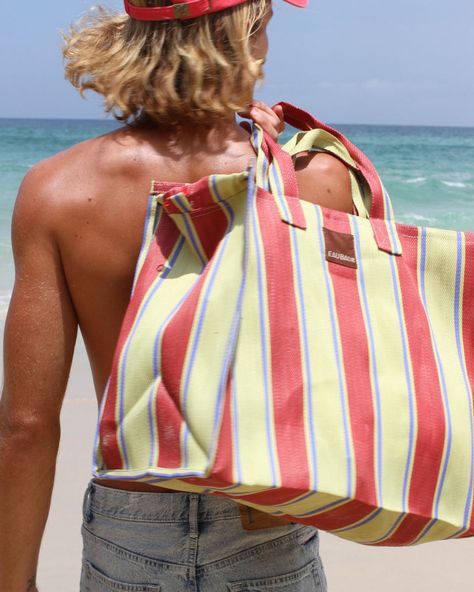 Vacay Travel Recycled Nylon Bag | EAU BAGS Beach Setup, Summer Beach Bags, Robin Outfit, 80s Sport, Easy Bag, Boat Wedding, Canvas Beach Bag, Summer Tote Bags, Summer Tote