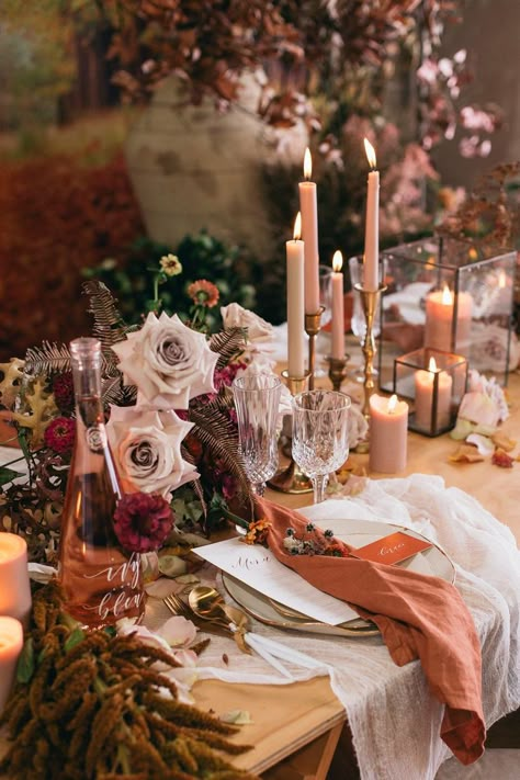 Brace yourself for this stunning autumn wedding styled shoot with a woodsy garden vibe oozing with honey & burnt orange hues. We're in love, we're in love and we don't care who knows it! Autumnal Table Decorations, Autumn Garden Party Wedding, Autumnal Wedding Decor, Woodsy Garden, Orange Table Decor, Autumn Garden Wedding, Autumn Table Decorations, Autumn Table Decor, Head Over Heels In Love