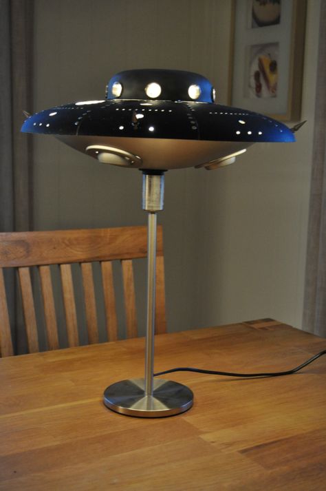 Alien Lamp, Ufo Lamp, Astronaut Table Lamp, Galaxy Room, Ufo Desk Lamp, Ufo Led Lights, Retro Futuristic Lamp, Art Nouveau Lighting, Unusual Lighting