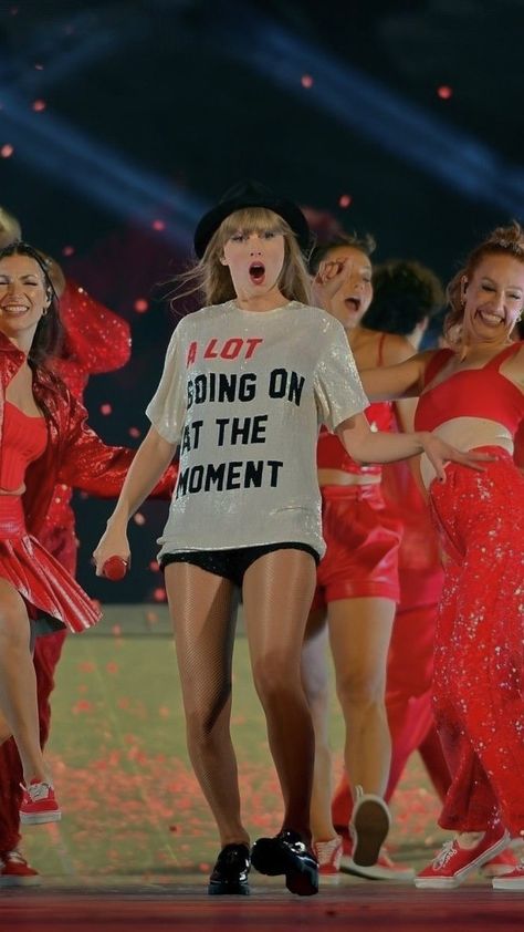 Taylor Swift Costume, 22 Taylor, Red Tv, Taylor Swift 22, Taylor Outfits, Taylor Swift Tour Outfits, Taylor Smith, Swift Tour, Taylor Swift Cute