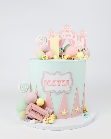 It's fun to be ONE! 🎟️ Another first birthday cake that I loooooved making (can you tell they are my favourite?!) This little circus one was so much fun to create with candy, popcorn and chocolate what more could you ask for 🍭🍬 But my absolute favourite part of this one? ➡️ Swipe to the end to see the custom smash cake! Ps I'll be closed June 17-24 so please get your June orders in now to avoid disappointment🗓️ #cakebysassyandsweet #torontobakery #mississaugabakery #gtabakery #torontoc... Pink Circus Cake, Pink Carnival Cake, Circus First Birthday Girl, Pastel Carnival Cake, Pastel Circus Cake, Carnival Birthday Party Cake, Carnival Theme First Birthday, Pastel Circus Party, Carnival Theme Cake