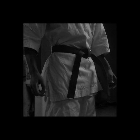 Martial Arts Aesthetic Men, Japanese Martial Arts Aesthetic, Karate Astethic, Aesthetic Martial Arts, Karate Aesthetic Wallpaper, Aesthetic Karate, Karate Photography, Karate Wallpaper, Judo Aesthetic