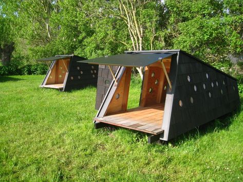 Small House Inspiration, Shelter House, Sleeping Pods, Tiny Cabins, Modern Tiny House, Tiny Cabin, Tiny House Cabin, Cabin Design, Eco House