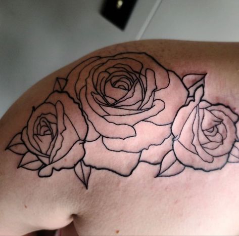 Halsey Inspired Tattoos, Rose Outline Tattoo, Eight Legged Freaks, Tattoo On Shoulder, Rose Outline, Outline Tattoo, About Rose, Inspired Tattoos, Nail Tattoo