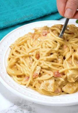 Chicken Spaghetti Velveeta, Chicken Spaghetti Recipe Crockpot, Easy Chicken Spaghetti Recipe, Spaghetti With Chicken, Rotel Chicken Spaghetti, Easy Chicken Spaghetti, Crockpot Chicken Spaghetti, Rotel Recipes, Dinner Italian