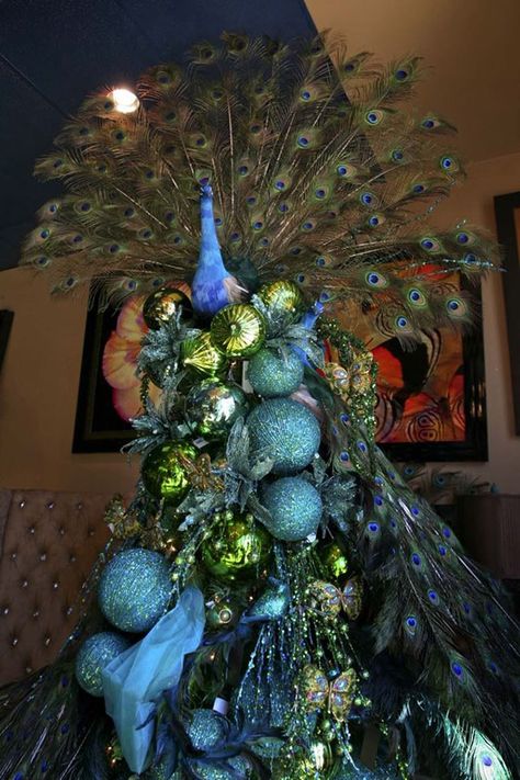 Peacock Christmas, Blue And Green, Christmas Trees, Feathers, Trees, Christmas Tree, Living Room, Halloween, Green