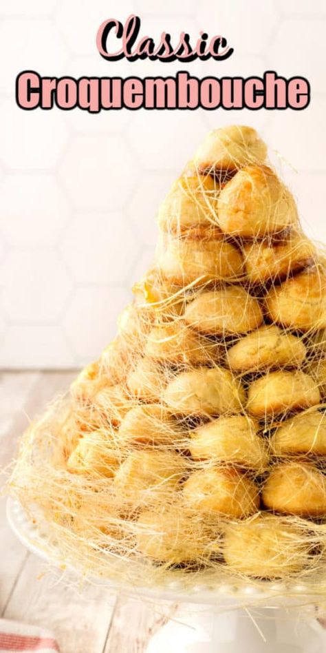 Cream Puff Tower, Croquembouche Recipe, Cream Puff Dessert, Egg Pastry, Cream Puffs Easy, Cream Puff Filling, Puff Dessert, Candy Caramel, Fancy Foods