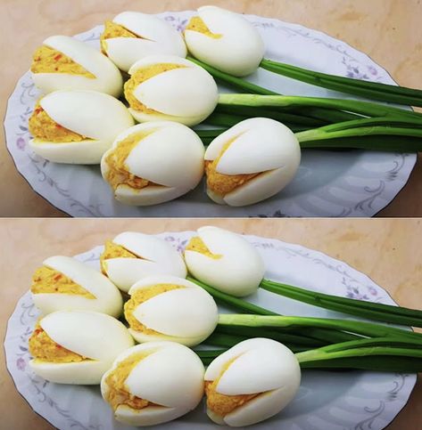 Bouquet Recipe, Bite Size Appetizers, Natural Food Coloring, Deviled Eggs Recipe, Deviled Egg, Party Platters, Grandmas Recipes, Snacks Für Party, Boiled Egg