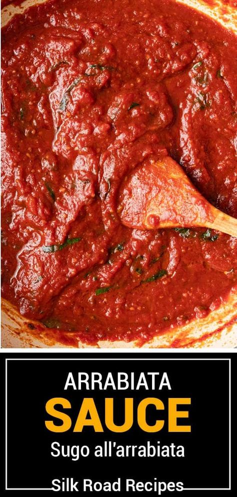 Arrabiata Sauce Arrabiata Sauce Pasta, Tomato Based Pasta Sauce, Spicy Marinara Sauce, Tomato Paste Sauce, Arrabiata Sauce, Italian Tomato Sauce, Fresh Tomato Recipes, Garlic Uses, Chicken Parmigiana