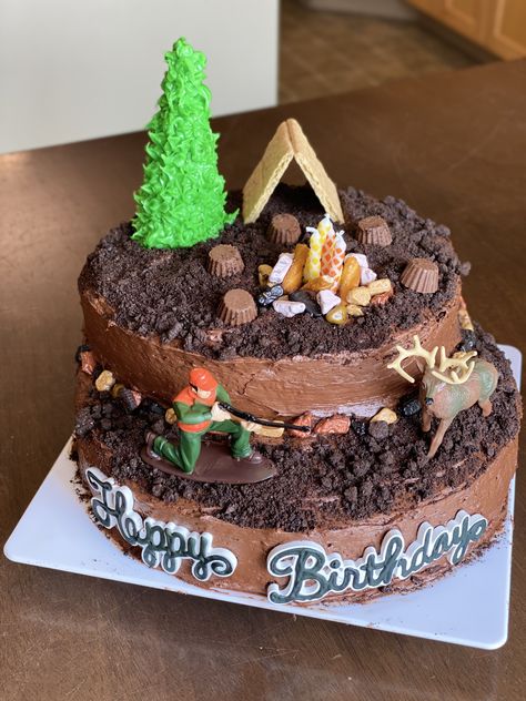 My son wanted a buck camp cake for his birthday with a campfire. So got a little insiration of pintrest. Added and changed a few things and this is how it turned out! He loved it!!!! Camp Cake, Cake For His Birthday, Camping Cakes, Birthday Cakes, Campfire, Cake Ideas, My Son, Birthday Ideas, First Birthdays