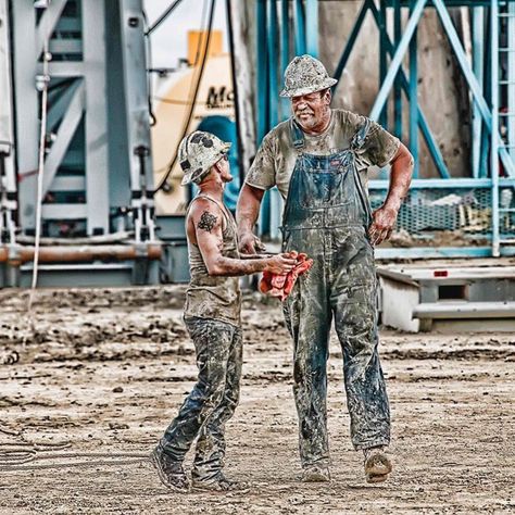 Rig Hands, We come from all over the world. Work in all kinds of conditions, crazy hours, different lives. But we always make it work. • Awesome shot @dannybiggs_life Oilfield Baby, Oilfield Trash, Oil Drilling, Make It Work, All Over The World, Make It, The World, Quick Saves