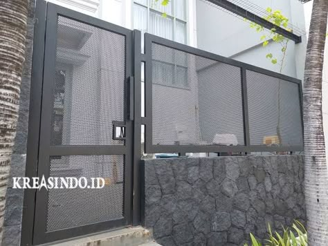 Pagar Industrial Design, Pagar Perforated, Pagar Modern, Modern Windows And Doors, Farm Villa, Home Gate Design, Gate Designs Modern, Door Dividers, Gate Designs