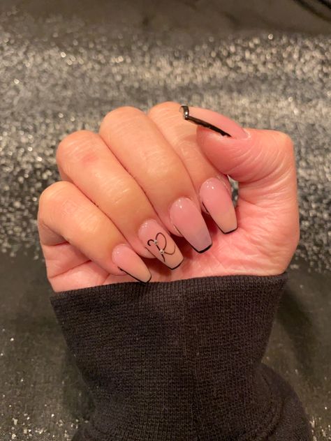 Initial nails design with diamonds black with pink simple nail design. Nails With Initials, Initial Nails, Purple Acrylic Nails, Red Acrylic Nails, Long Acrylic Nail Designs, Initial Design, White Acrylic Nails, French Tip Acrylic Nails, Short Square Acrylic Nails