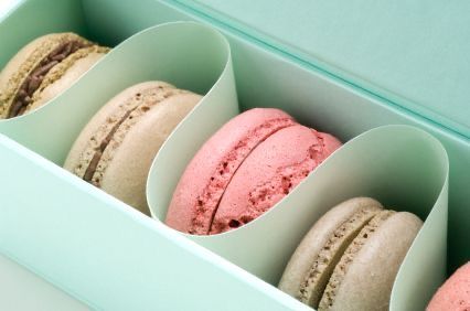 Macaroon Packaging, Macaroon Box, Macaron Packaging, Japanese Pastries, Kue Macaroon, Macaron Boxes, French Macaroons, Indian Tea, Macaroon Recipes