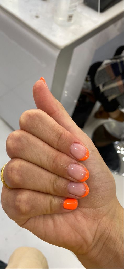 Line nail art, orange nails, shellac, notting hill, gel nails, french coloured tips, manicure Colourful French Nails, Orange French Tips, Coloured Tips, Nail Art Orange, Shellac Nail Designs, Nails Shellac, Gel Nails French, Shellac Colors, Line Nail Art