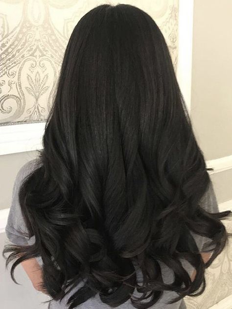 Round brush curl • • • • #GODFIRST #Silverfoxhair #Anaheim #Persian #PersianHair #anaheimsalon #anaheimhills #Anaheimhillssalon #salon #BlowOuts #Blowdry #Brazilians #BrazilianBlowOuts #DryBar #beachwaves #ochairstylist #Hairstylist #Hairextensions #Extentions #HairCuts #Housecalls #KeratinTreatments #Keratin #Treatments #DeepConditioners #Irvine #IrvineSalon #Orangecounty #FitMoms Blow Outfit Hair Black, Round Brush Curls, Blowdry Curls, Blow Wave, Silver Fox Hair, Black Hair Curls, Roller Sets, Haircuts For Medium Length Hair, Blow Dry Hair