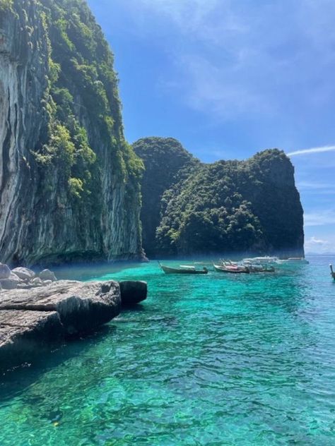 Travel Island Aesthetic, Phi Phi Island Thailand Aesthetic, Island Travel Aesthetic, Travel Aesthetic Island, Phi Phi Islands Thailand, Best Thailand Islands, Phi Phi Island Aesthetic, Thailand Trip Aesthetic, Thailand Vision Board