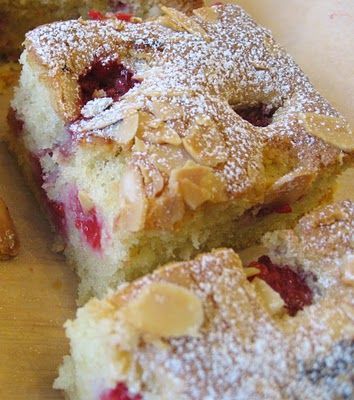 Raspberry Cakes, Low Fat Baking, Raspberry And Almond Cake, Pear And Almond Cake, Peach Melba, Flourless Cake, Raspberry Almond, Almond Flour Recipes, Cake Mixture