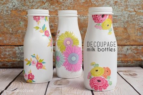 Two Shades of Pink: Decoupage and Painted Milk Bottles Starbucks Bottle Crafts, Mod Podge Diy, Milk Bottle Craft, Mod Podge Projects, Starbucks Bottles, Diy Mod Podge, Mod Podge Crafts, Decoupage Diy, Decoupage Furniture