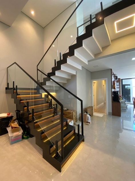 Staircase designing Duplex Steps Railing Designs, 3 Step Stairs Ideas, Duplex Steps Designs, Staircase Glass Railing Design, Duplex Staircase Design, Modern Stair Railing Ideas, Glass Staircase Railing, Kitchen Designs Ideas, Floor Pattern Design