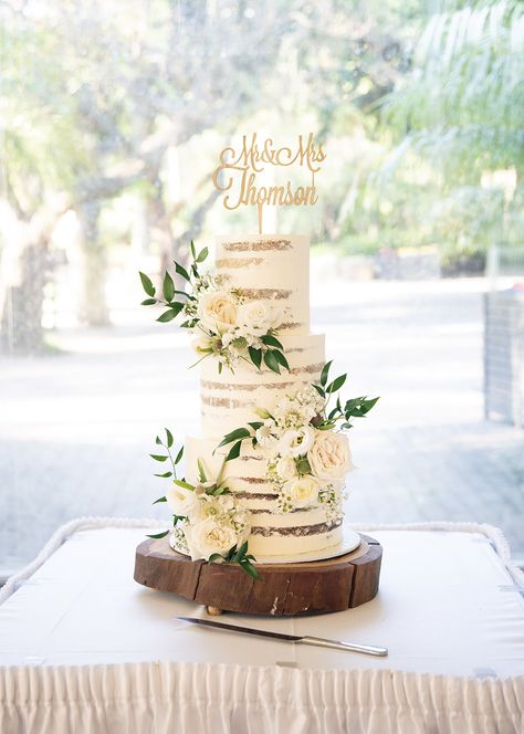 Garden Theme Wedding Cake, Wedding Cake Eucalyptus, Botanical Wedding Cake, Groomsmen Cake, Seminaked Wedding Cake, Wedding Sicily, Maid Of Honor Toast, Groomsman Cake, 3 Tier Wedding Cake