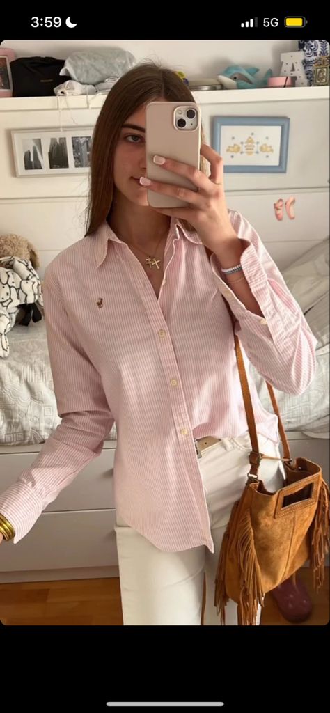 Pink Polo Shirt Outfit Woman, Ralph Lauren Shirt Outfit, Pink Blouses Outfit, Polo Shirt Outfit Women's, Pink Shirt Outfit, Summer Blouse Outfit, Pink Ralph Lauren Polo, Polo Ralph Lauren Outfits, Baby Pink Blouse