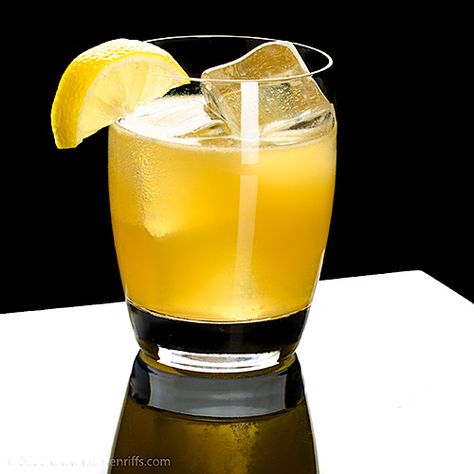 Fish House Punch, Appleton Estate, Disney Drinks, Single Serving Recipes, Punch Recipe, Fish House, Drinks Alcohol, Dark Rum, Punch Recipes