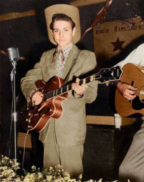 Eddie Cochran, Classic Rock And Roll, Rock Roll, Classic Rock, Rock N Roll, Rock And Roll, 1960s, Music, Pins