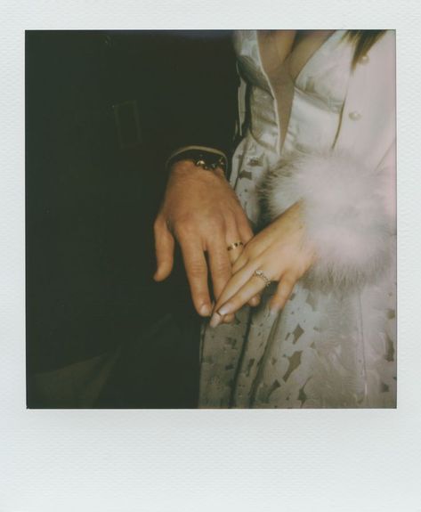 A carousel of photos shows four polaroid photos. The first photo is a close up on the bride and groom's hands showing their wedding bands. The second photo shows a photos of the bride and groom posing. The third photo shows the groom writing a letter. The fourth photo shows the bride and groom sitting at a booth kissing at a bar. Picture Ideas Wedding, Polaroid Picture Ideas, Curry Photography, Wedding Polaroid, Wedding Picture Ideas, Wedding Photography List, Courthouse Wedding Photos, Polaroid Wedding, Polaroid Picture