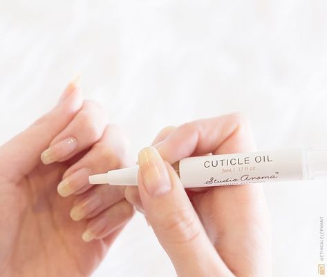 I've been using this cuticle oil pen from @studio_aroma consistently for a few weeks now and look how long my nails are!! 😃 They usually break when they get this long but they're holding stronger than ever!! The applicator twist pen also makes it easier to apply and I think that's the main reason why it's been hassle-free to use this daily! 👍 Nail Oil Pen, Strengthen Nails, Cuticle Oil Pen, Skincare Branding, Email Marketing Design Inspiration, Nail Pen, Oil Pen, Skincare Packaging, Nail Oil