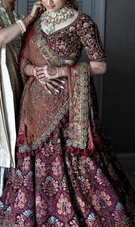 Bridal Lehenga Colour, Padma Patil, Lehenga Color Combinations, Red Bridal Dress, Bridal Lehenga Designs, Latest Bridal Lehenga, Wedding Lehenga Designs, Indian Bride Outfits, Bridal Lehenga Collection