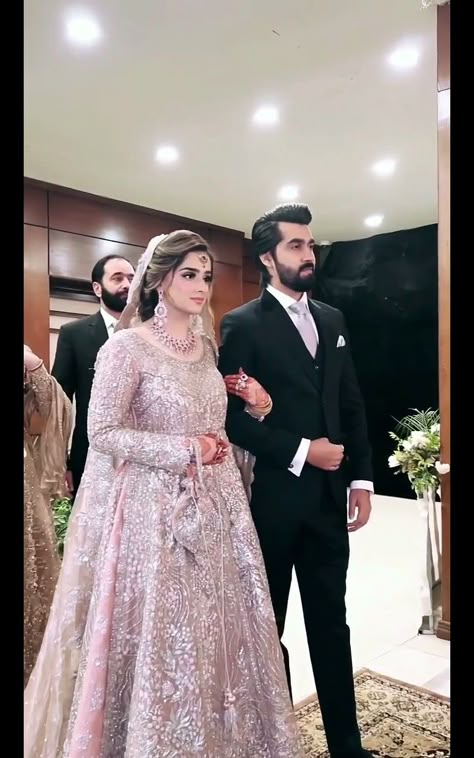 Pakistani Engagement Brides, Walima Couple Dressing, Nikah Dress Pakistani Brides, Walima Dresses Pakistani Brides, Walima Look, Walima Dresses Pakistani, Walima Bride, Wedding Matching Outfits, Walima Dresses