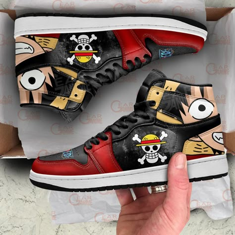 One Piece Shoes, Straw Hat Luffy, Custom Shoes Men, Shoes Anime, Painted Canvas Shoes, Jordan 1 Sneakers, Painted Vans, Custom Shoes Diy, Nike Shoes (men)