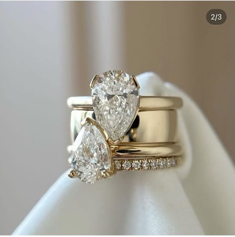 Jenna Clifford Rings, Silver Vs Gold Jewelry Skin Tone, Chunky Engagement Rings, Jenna Clifford, Vintage Wedding Jewelry, Future Engagement Rings, Beautiful Wedding Rings, Dream Engagement Rings, Jewelry Lookbook