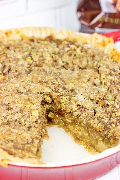 Dutch Apple Pie Dutch Apple Pie Topping, Dutch Apple Pie Recipe, Dutch Apple Pie, Classic Apple Pie, Dutch Apple, Candied Sweet Potatoes, Oat Crumble, Autumn Evening, Pie Crumble