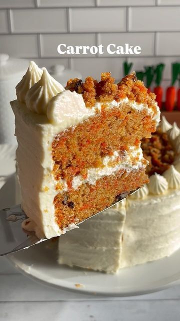 Layered Carrot Cake, Eggless Carrot Cake, Classic Carrot Cake Recipe, Vegan Carrot Cake Recipe, Moist Carrot Cake, No Bake Chocolate Cheesecake, Cheese Frosting Recipe, Carrot Cake With Cream Cheese, Moist Carrot Cakes