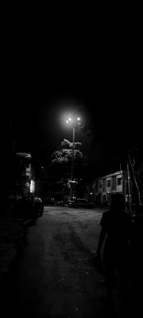 Night Street Snap, Night Road Snap, Streetlight Aesthetic, Road Snap, Aesthetic Snap, Snap Ideas, Snap Snapchat, Night Walk, Street Snap