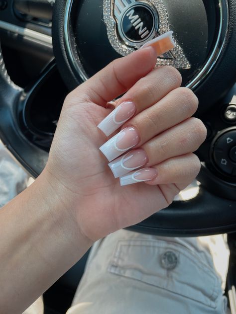 Ombré French Tip Nails, French Tip Line, Ombré French Tip, Ombré French, Ombre French Tips, Light Ombre, Nails With White, French Tip Nail Designs, White French Tip