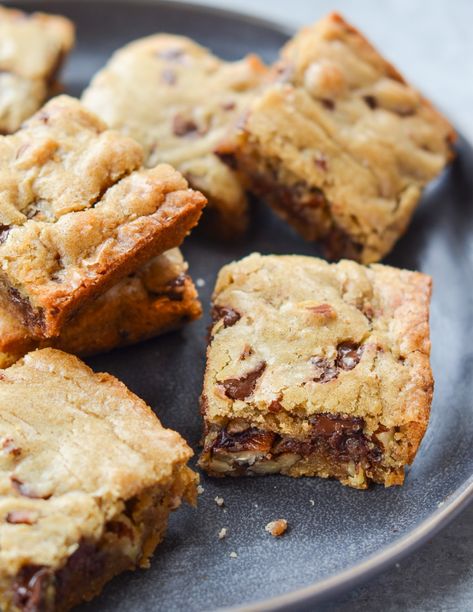 Blondie Recipe with Chocolate Chips & Pecans - Once Upon a Chef Pecan Blondies Recipe, Best Blondies Recipe, Summer Potluck Recipes, Blondie Recipe, Once Upon A Chef, Summer Potluck, Chocolate Chip Blondies, Blondies Recipe, Blondie Brownies