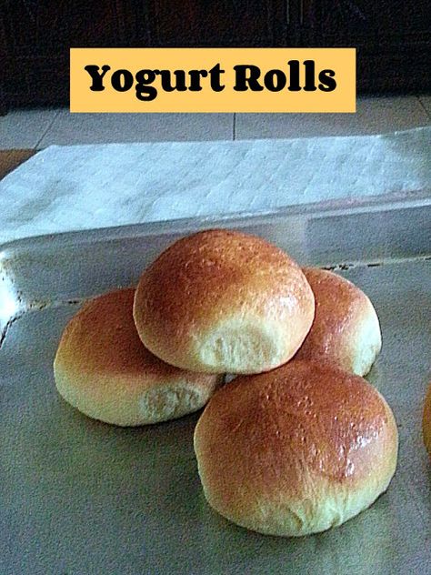 Yoghurt Bread Rolls, Bread Using Yogurt, Recipe Using Plain Yogurt, Oatmeal Rolls, Hot Roll Recipe, Yoghurt Bread, Plain Yogurt Recipes, Yogurt Ideas, Apple Rolls