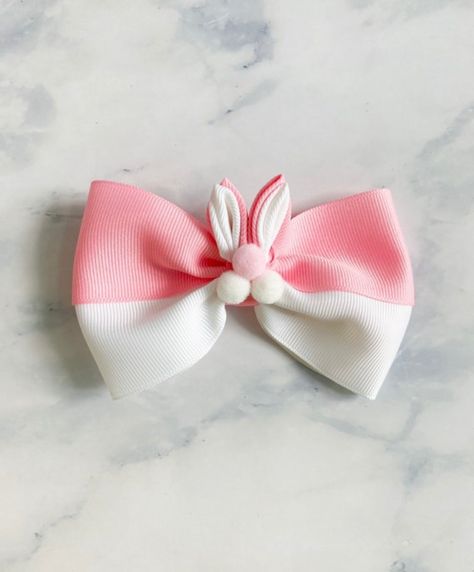 Size of bow is 4"Price is listed for ONEAny questions, please ask, we will respond ASAP!What makes us unique and different from others?We are completely handmade, boutique quality accessories for all ages.Our items are designed to meet everyone's needs.PLEASE NEVER LEAVE CHILD UNATTENDED OR SLEEPING WITH THE BOWS, CAN BE A STRANGULATION /CHOKING DEVICE.How long until I get my order?We ship your order within 3-5 business days.It takes 3-5 business for USPS to deliver your item. (USA DOMESTIC)If i Pumpkin Outfit, Pumpkin Photos, Easter Basket Fillers, Easter Hair Bow, Basket Fillers, Handmade Boutique, Baby Hair Bows, Ribbon Hair Bows, Christmas Gifts For Girls