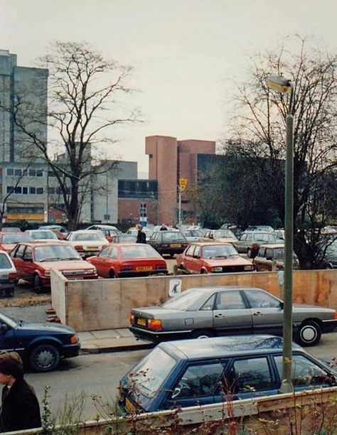 Elmsfield Road Carpark In Bromley Town Centre Kent England in the early 1980’s before the Glades Shopping Centre was built England In The 80s, Working Class Aesthetic Uk, 1970s Britain, 80s England, 1980s Britain, Place Painting, 1970s Aesthetic, History Pics, England Aesthetic