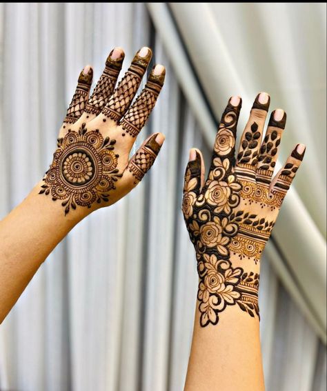 Mehendi Designs Backside, Mehandi Designs New Style, Backside Mehandi Design, Classic Mehendi Designs, Simple Design Mehendi, Mehndi Designs Hand Back Side, Backside Mehendi Design, Mehdi Degine Simple, Design Mehendi